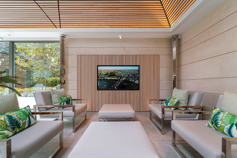 building-a-house-5-reasons-to-loop-in-a-technology-integrator